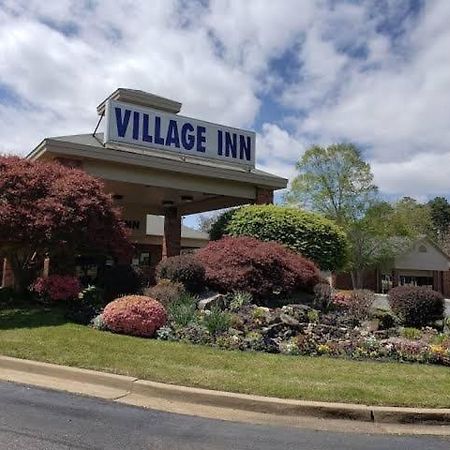 Hot Springs Village Inn Buitenkant foto